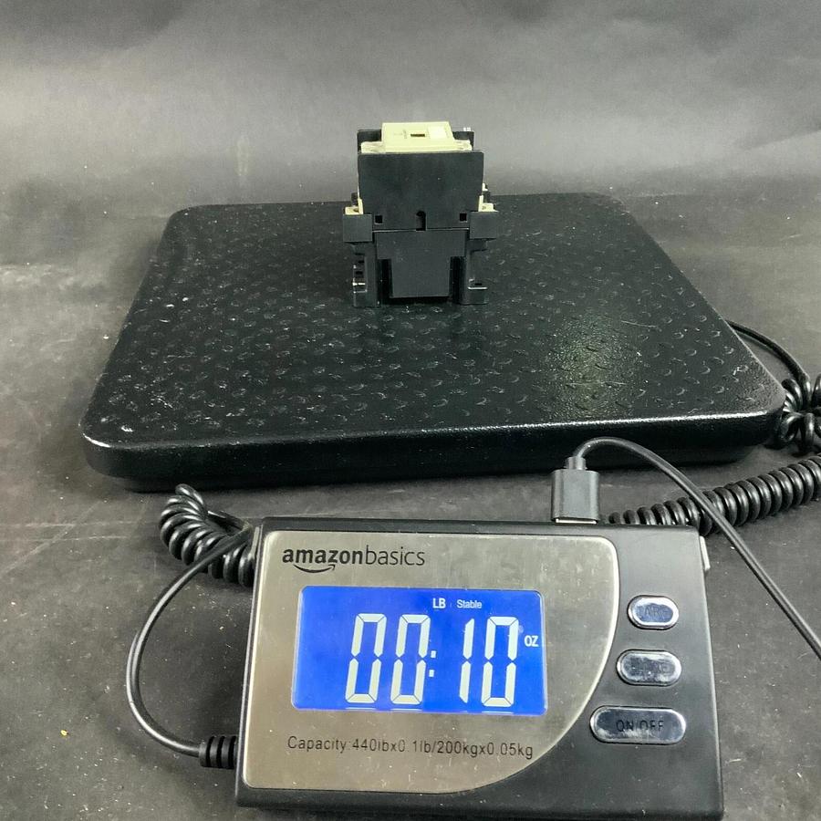 Used MOELLER DIL R31 110V CONTACTOR ($20 OBO)