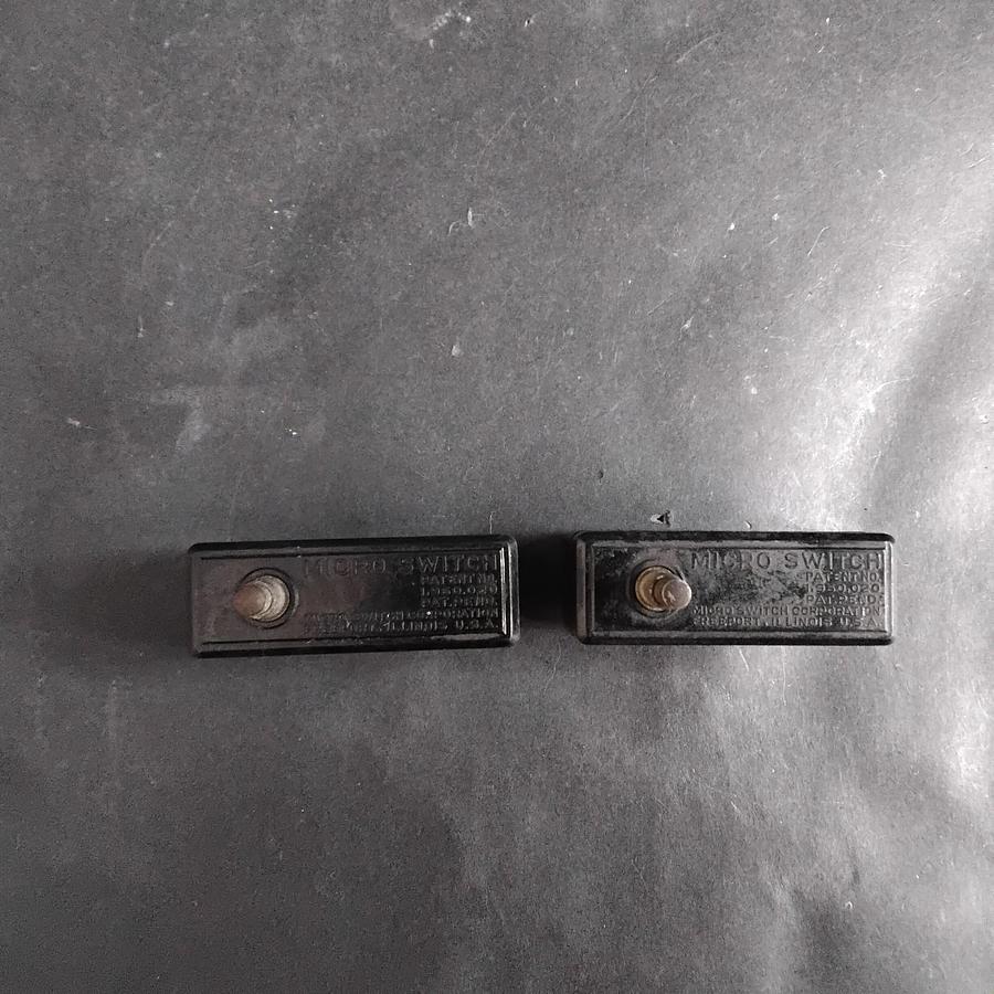 Used HONEYWELL MICROSWITCH R-RS LIMIT SWITCH- GROUP OF 2 ($16 OBO)