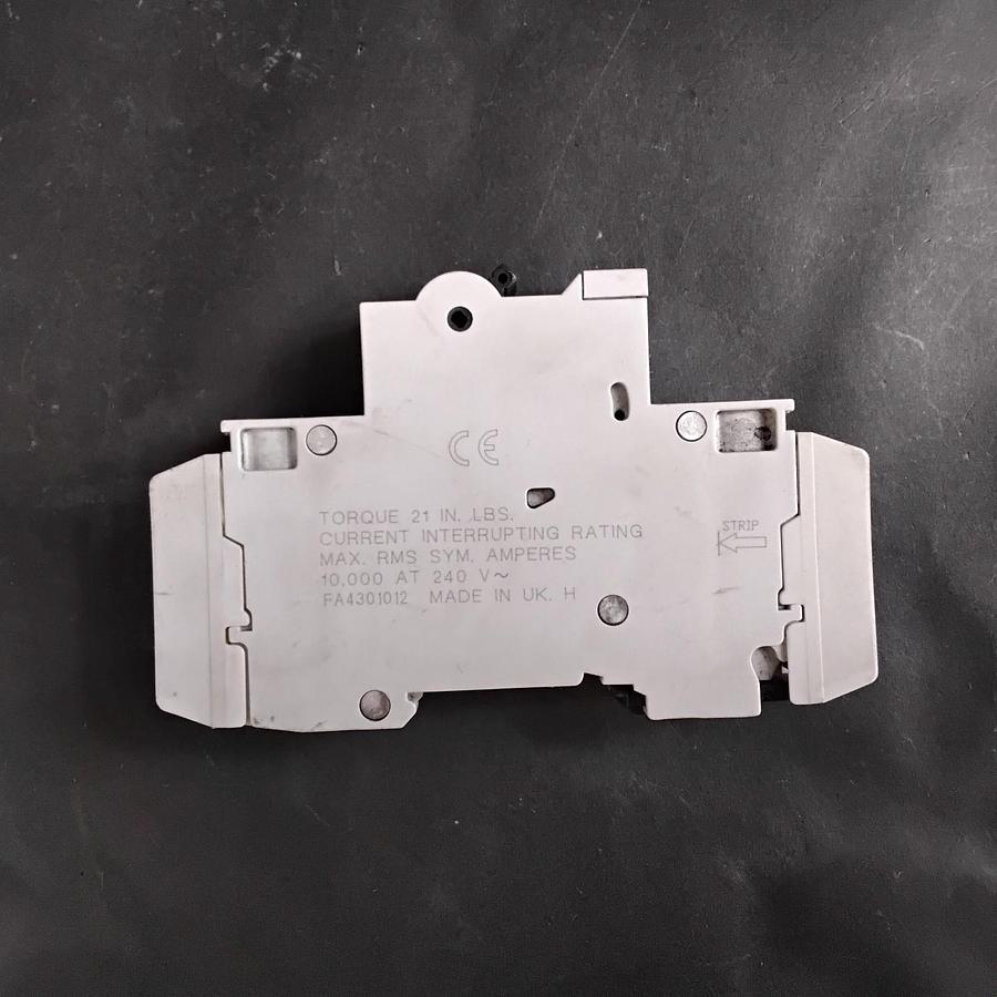 Used CUTLER-HAMMER WMTC1001 CIRCUIT BREAKER ($15 OBO)