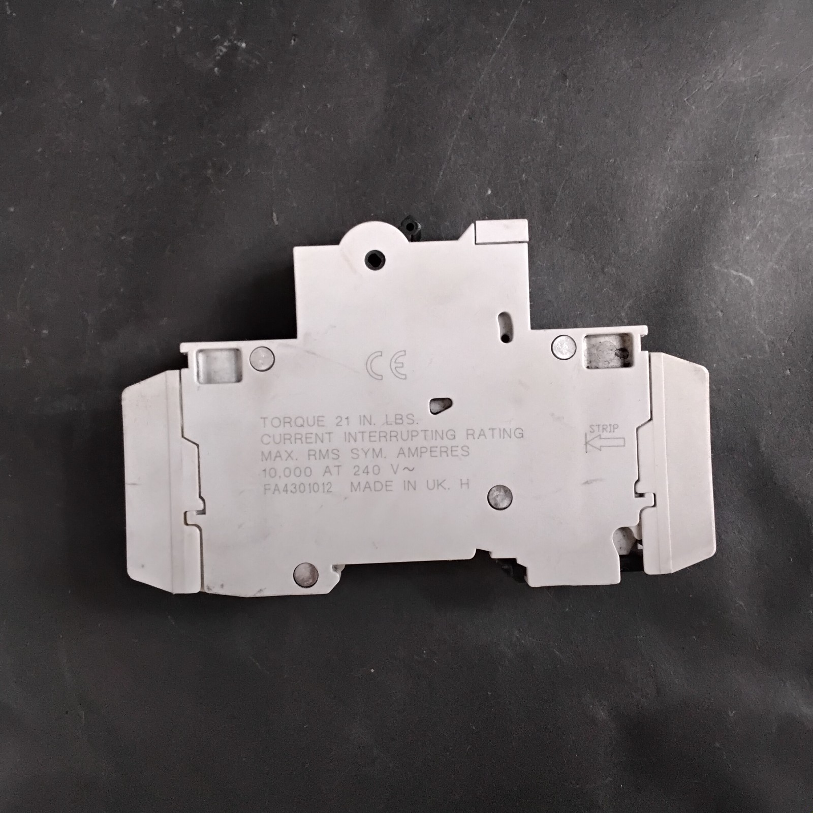 Used CUTLER-HAMMER WMTC1001 CIRCUIT BREAKER ($15 OBO)