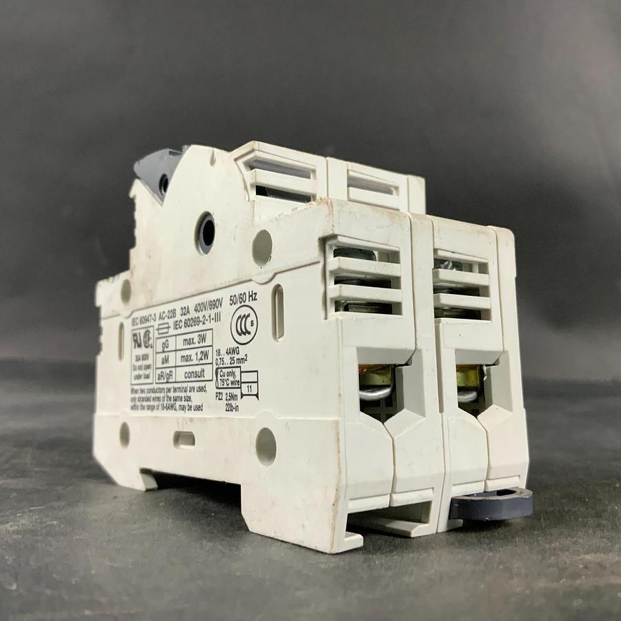 Used WOHNER AES 2X38 FUSE HOLDER ($12 OBO)