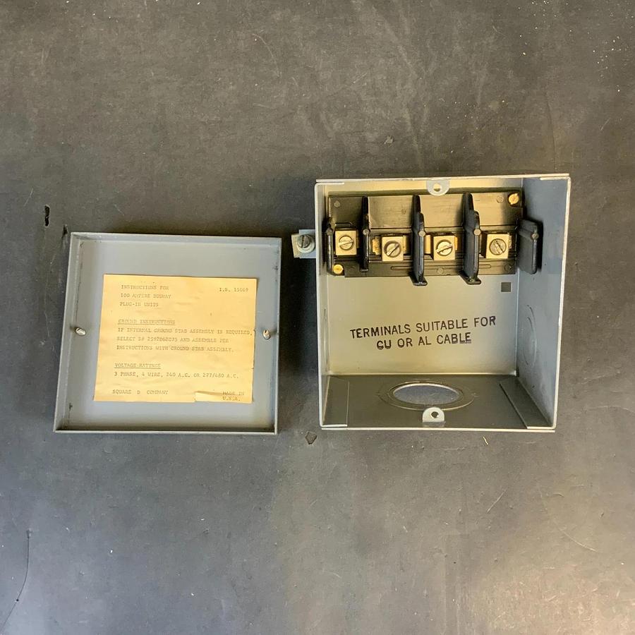 Used SQUARE D P1B-14 100 AMP PLUG-IN DUCT ($50 OBO)