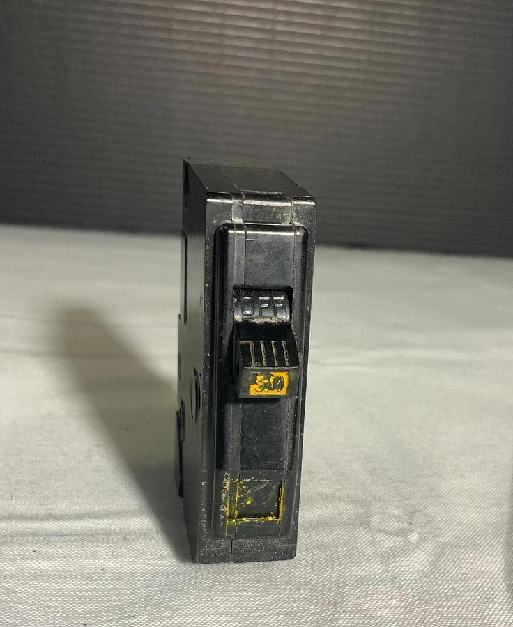 SCHNEIDER QO130 ($19.99 OBO)