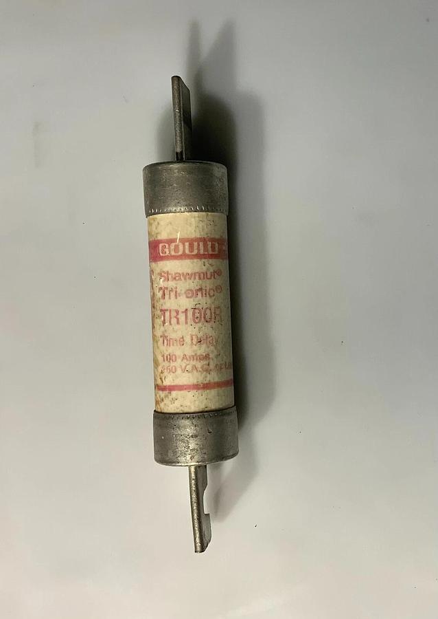 Used MERSEN FERRAZ SHAWMUT TR100R ($18.99/EACH OBO)