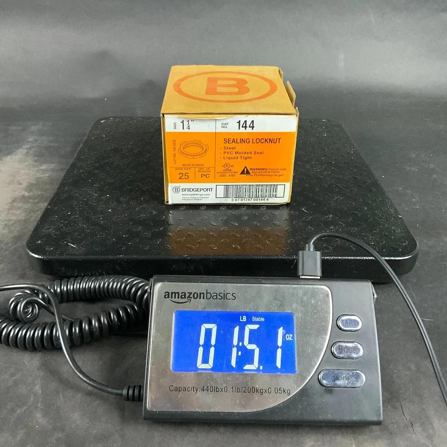 BRIDGEPORT 1-1/4” 144 SEALING LOCKNUT - SET OF 25 ($125 OBO)