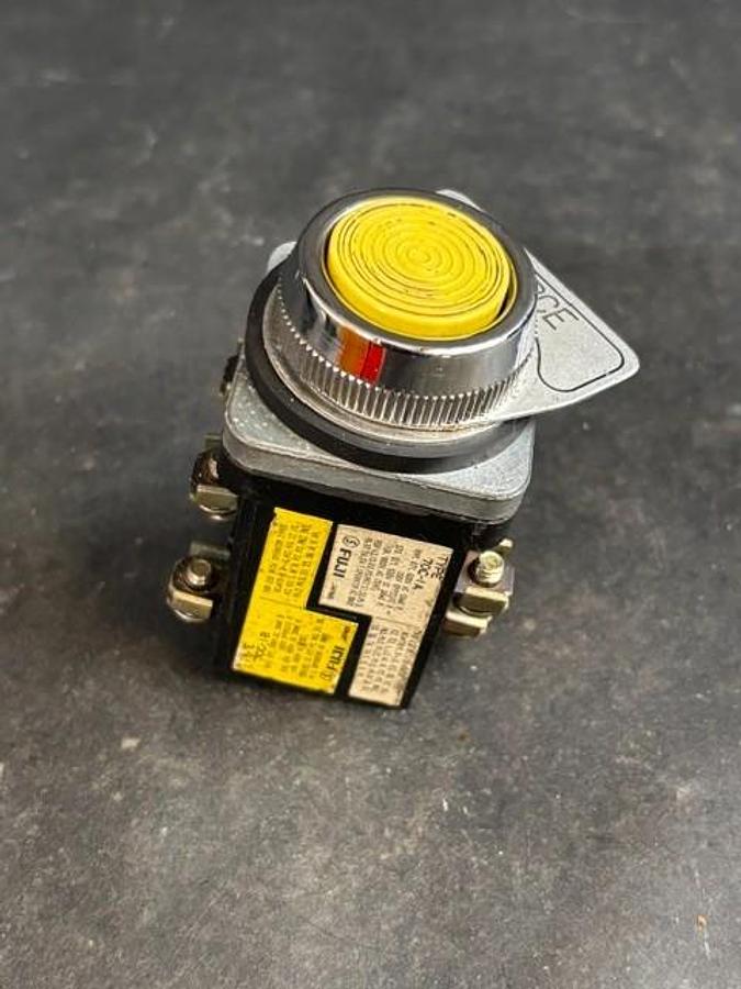 Used FUJI 70C-1A / 70C-1B YELLOW PUSHBUTTON SWITCH