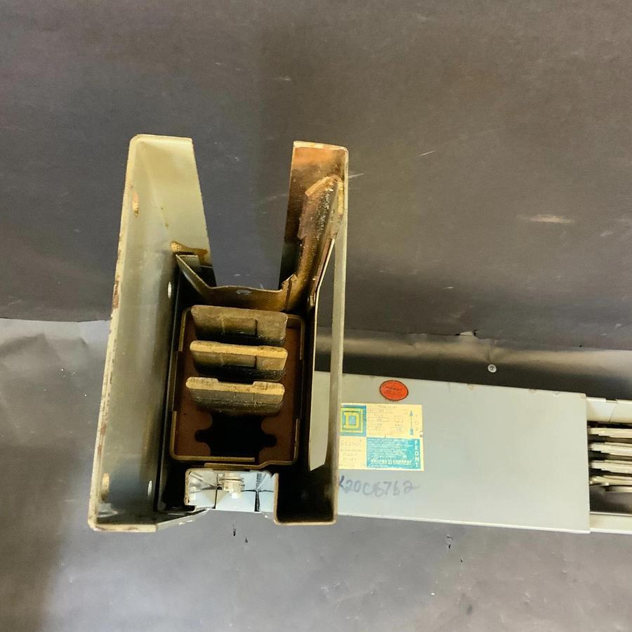 Used SQUARE D I-LINE AP304 90° ALUMINUM PLUG-IN BUSWAY ($500 OBO)