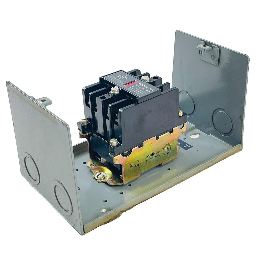 Used ALLEN BRADLEY 700-N401A2 SER B TYPE N AC CONTROL RELAY 4 POLE NEMA 1 300V 10A
