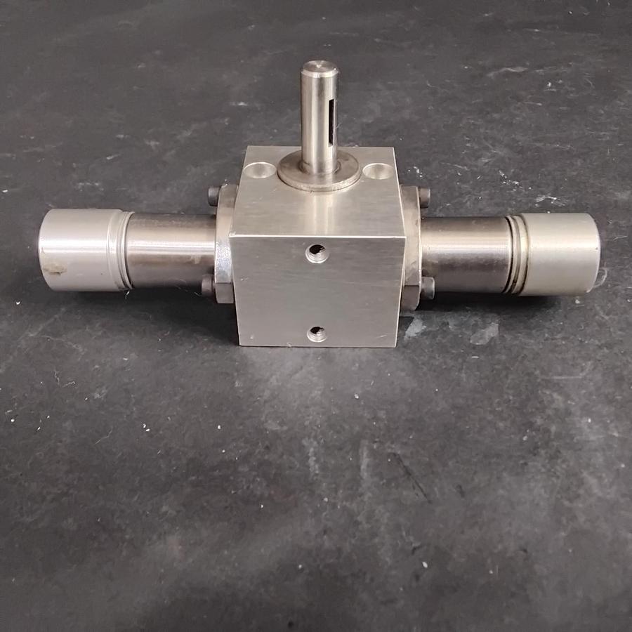 Used BIMBA PT-017090-A1C1 PNEUMATIC ROTARY ACTUATOR ($40 OBO)