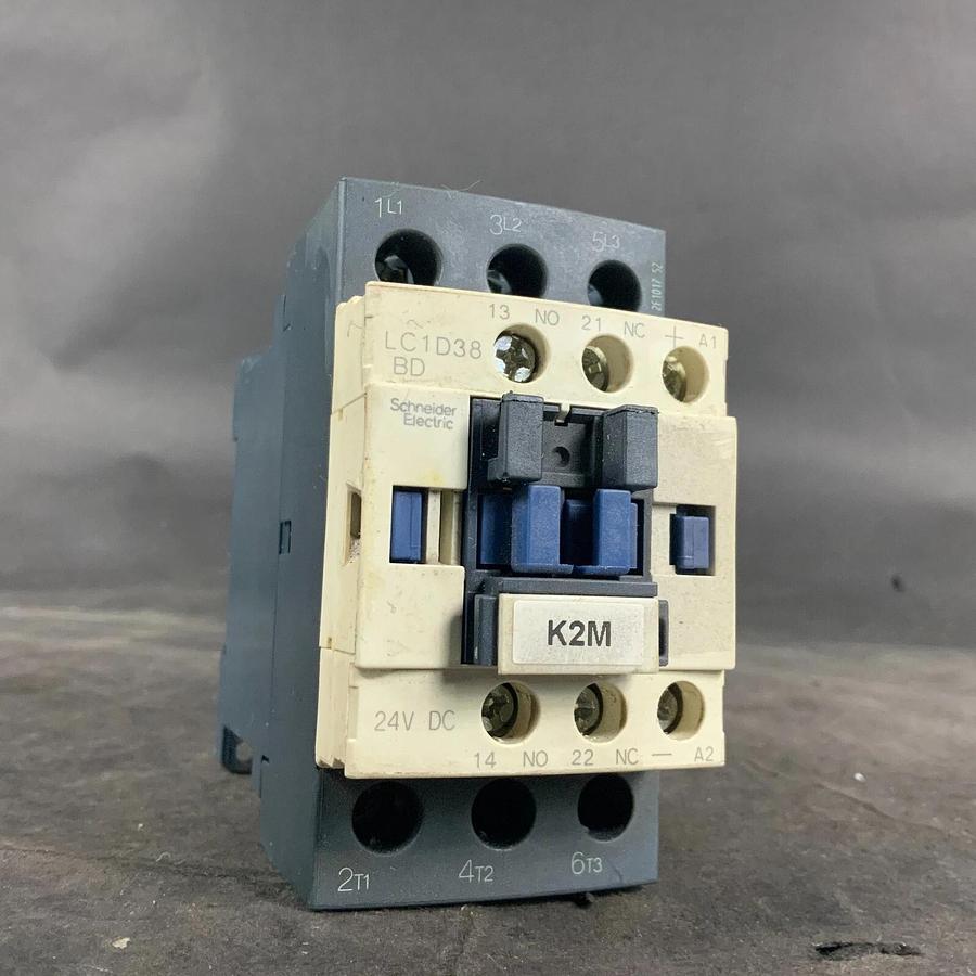 Used SCHNEIDER ELECTRIC LC1D38BD CONTACTOR ($45 OBO)