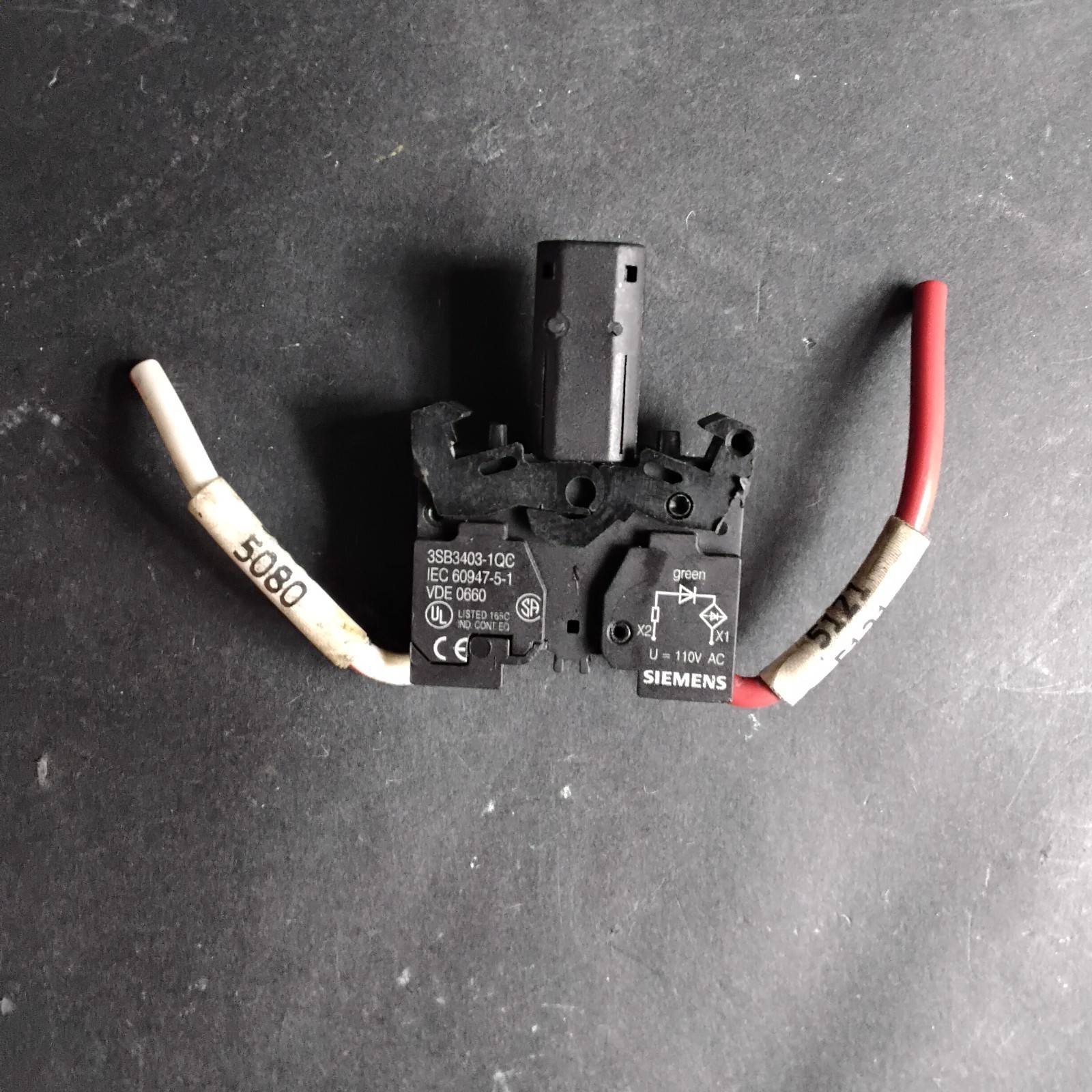 Used SIEMENS 3SB3403-1QC CONTACT BLOCK ($15 OBO)
