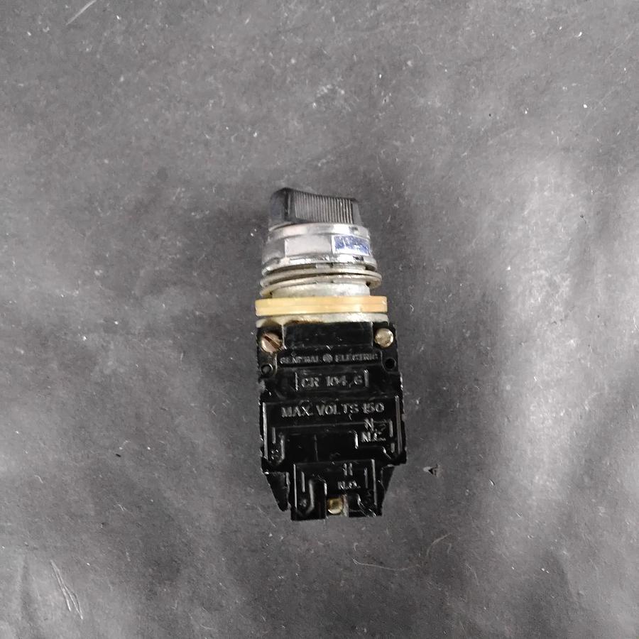Used GENERAL ELECTRIC CR104G PUSHBUTTON SWITCH ($16 OBO)