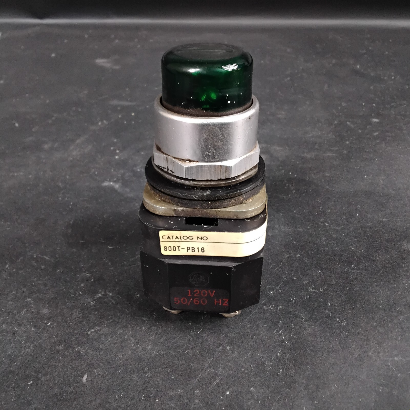 Used ALLEN BRADLEY 800T-PB16 SERIES N GREEN PUSHBUTTON ($15 OBO)