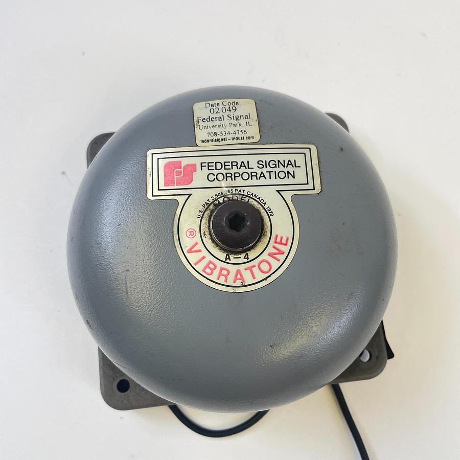Used FEDERAL SIGNAL CORPORATION A-4 VIBRATONE INDUSTRIAL HORN ALARM SIREN REFURBISHED