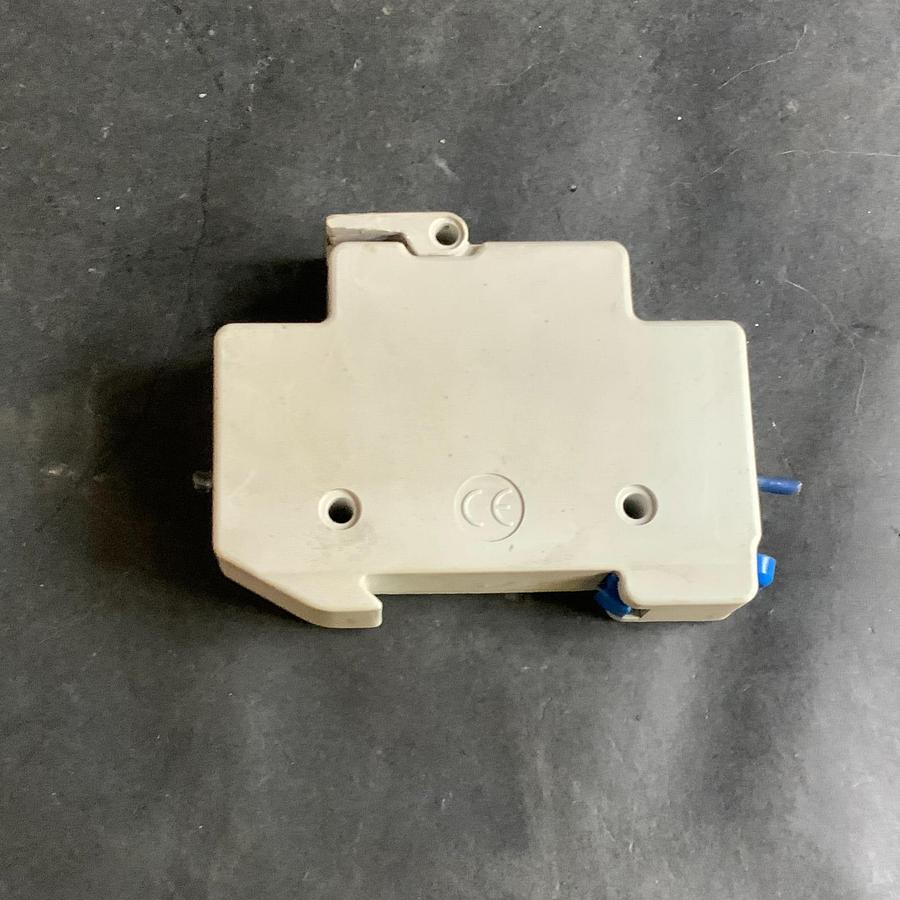Used ALLEN BRADLEY 1492-FB1C30-D1 FUSE HOLDER CLASS CC ($10 OBO)