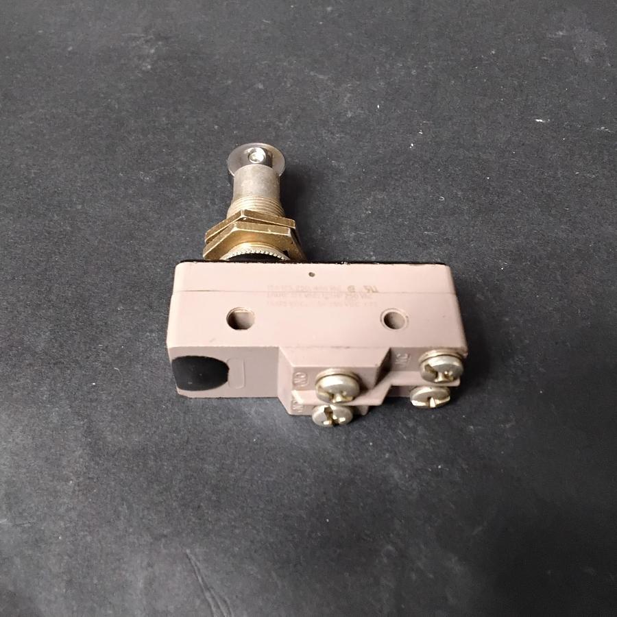 Used OMRON D4E-1A20N LIMIT SWITCH ($20 OBO)