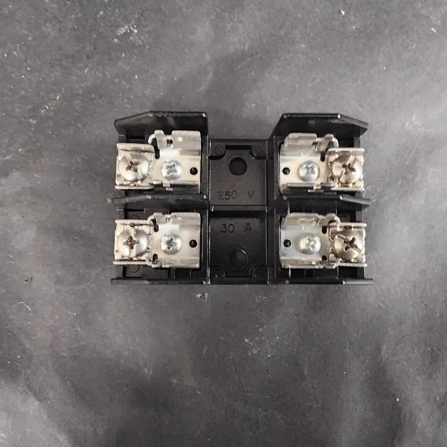 Used LITTELFUSE LR25030-2SR FUSE BLOCK ($12 OBO)