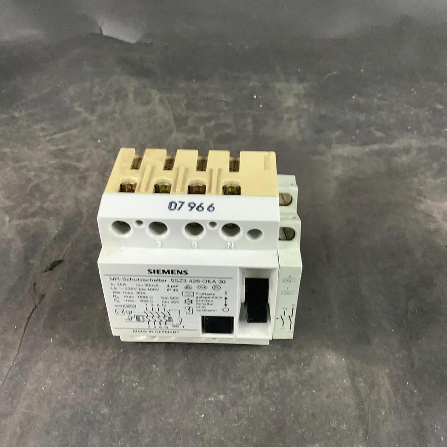 SIEMENS 5SZ3 426-OKA 30 - 4 POLE BREAKER ($60 OBO)