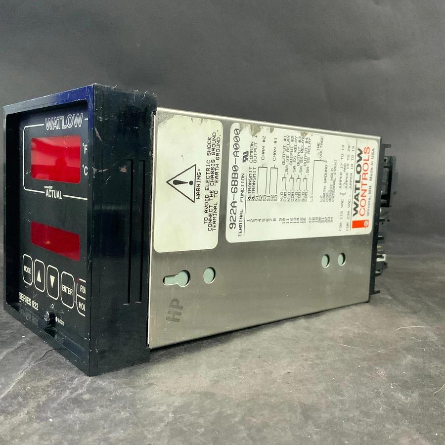 Used WATLOW 922A-6BB0-A000 TEMPERATURE CONTROLLER ($200 OBO)