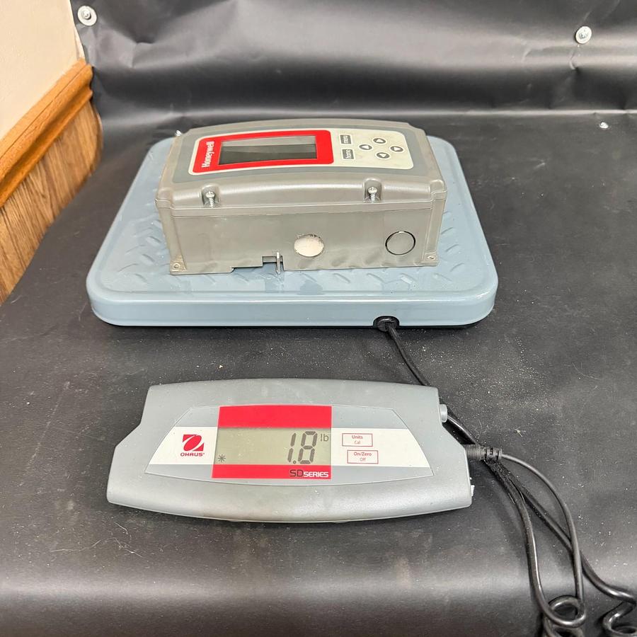 Used HONEYWELL T775M2048 TEMPERATURE CONTROLLER ($130 OBO)