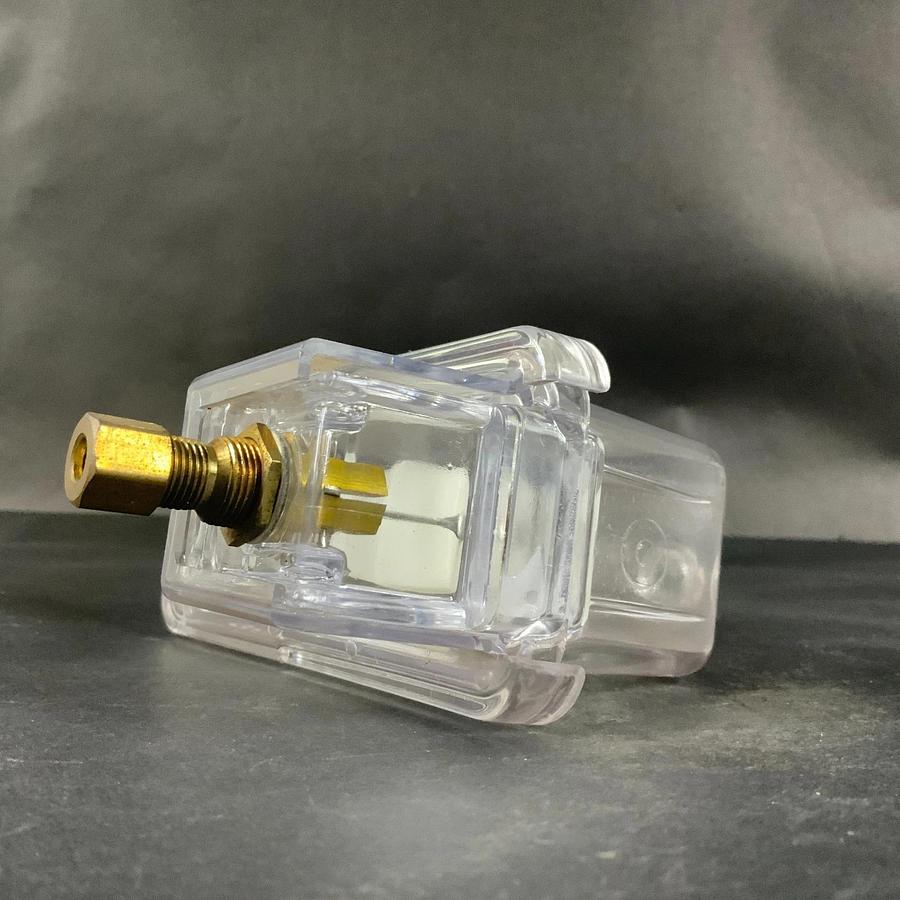 Used ROBERT MFG 107221 HYDAULIC RESERVOIR ASSEMBLY ($45 OBO)