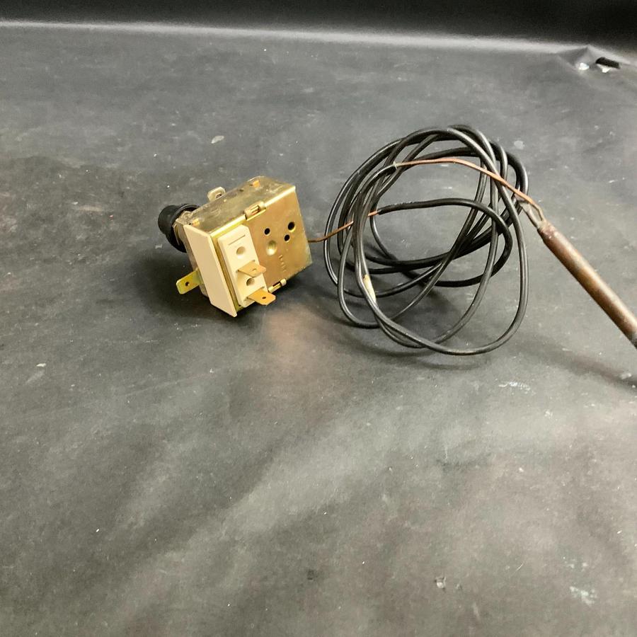 Used IMIT LS1 8035 THERMOSTAT ($50 OBO)
