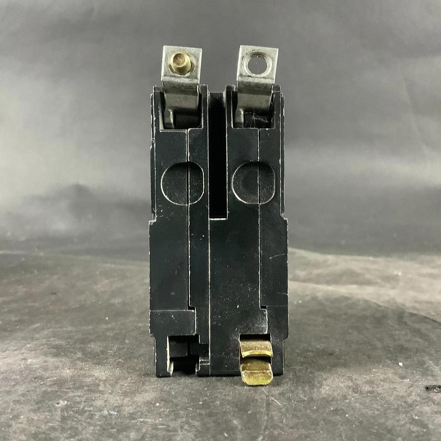 Used SQUARE D NE-3910 CIRCUIT BREAKER ($12 OBO)