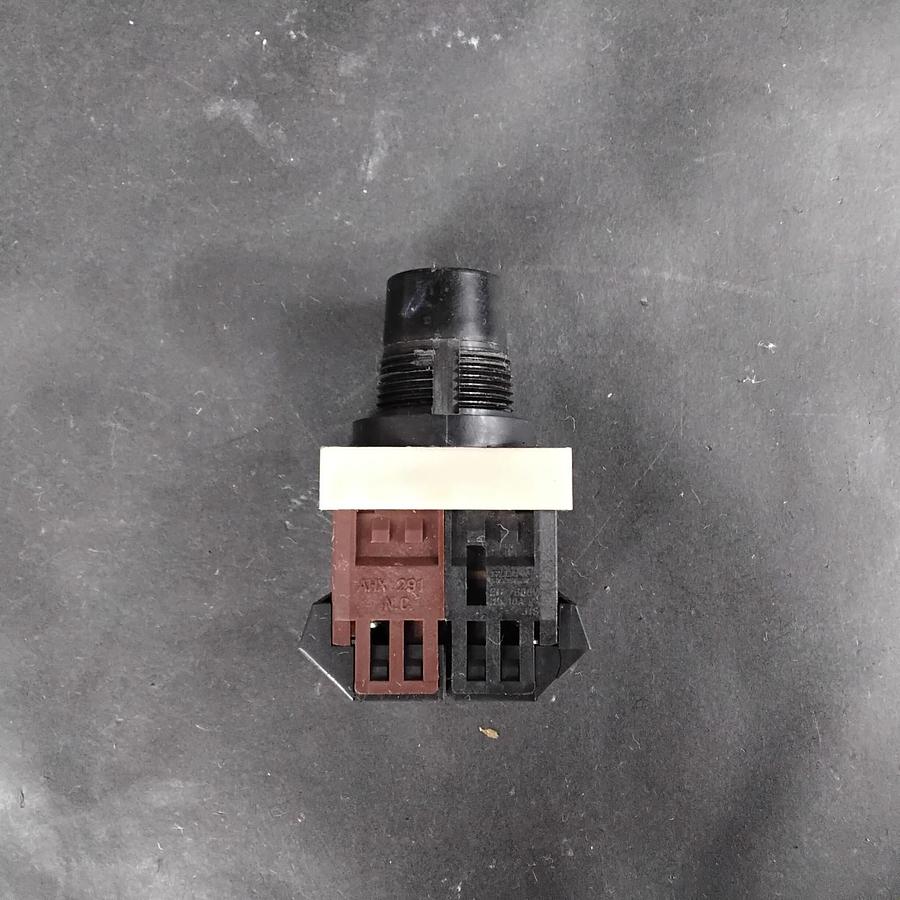 Used FUJI ELECTRIC AH25-P2 SELECTOR SWITCH ($13 OBO)