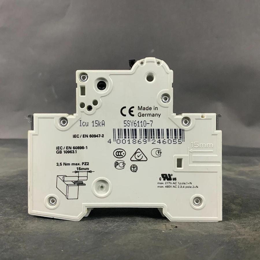 Used SIEMENS 5SY61MCB C10 CIRCUIT BREAKER W/ AS AUX SWITCH ($12 OBO)