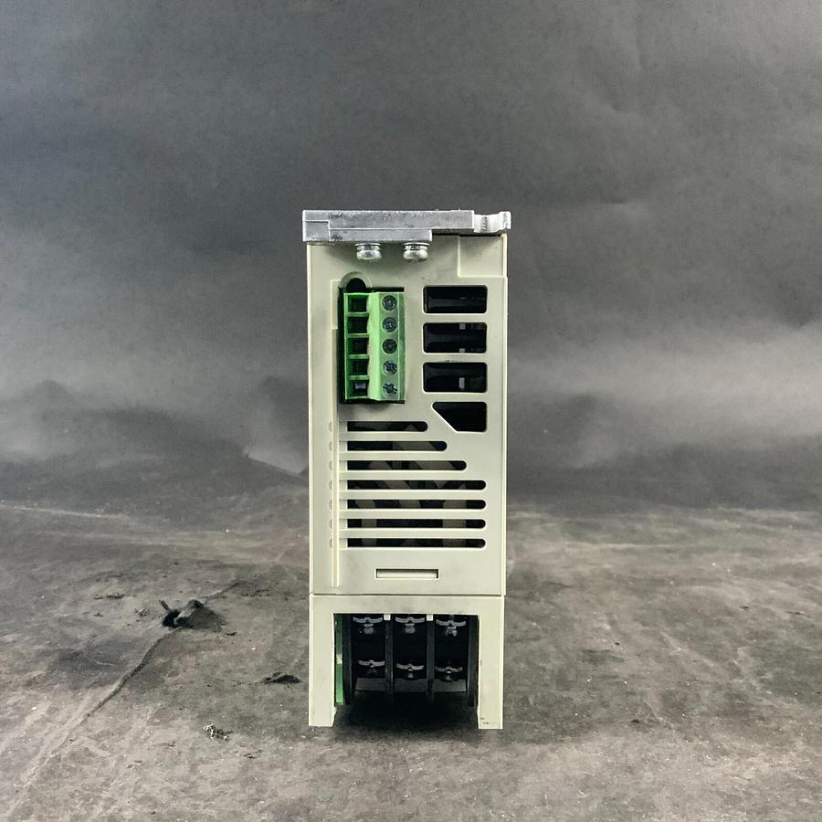 Used MITSUBISHI MDS-B-SV J2-01 SERVO DRIVE UNIT ($180 OBO)