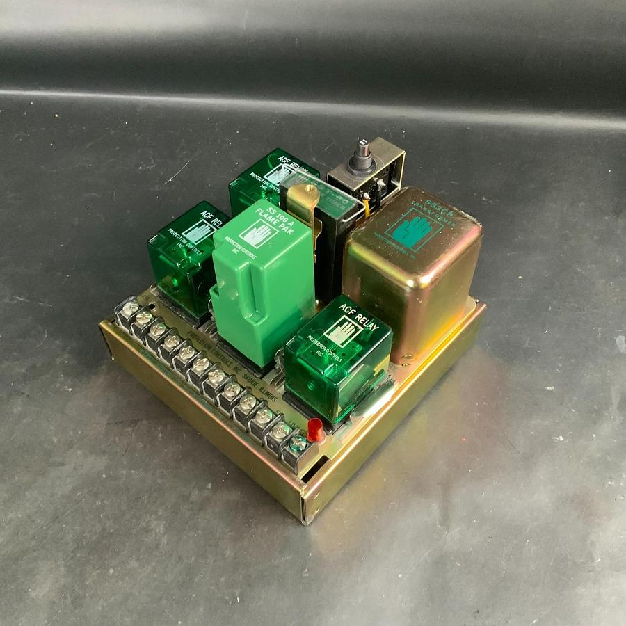 Used PROTECTION CONTROL 7256-BT60-15NRH COMBUSTION SAFEGUARD FLAME MONITOR ($300 OBO)