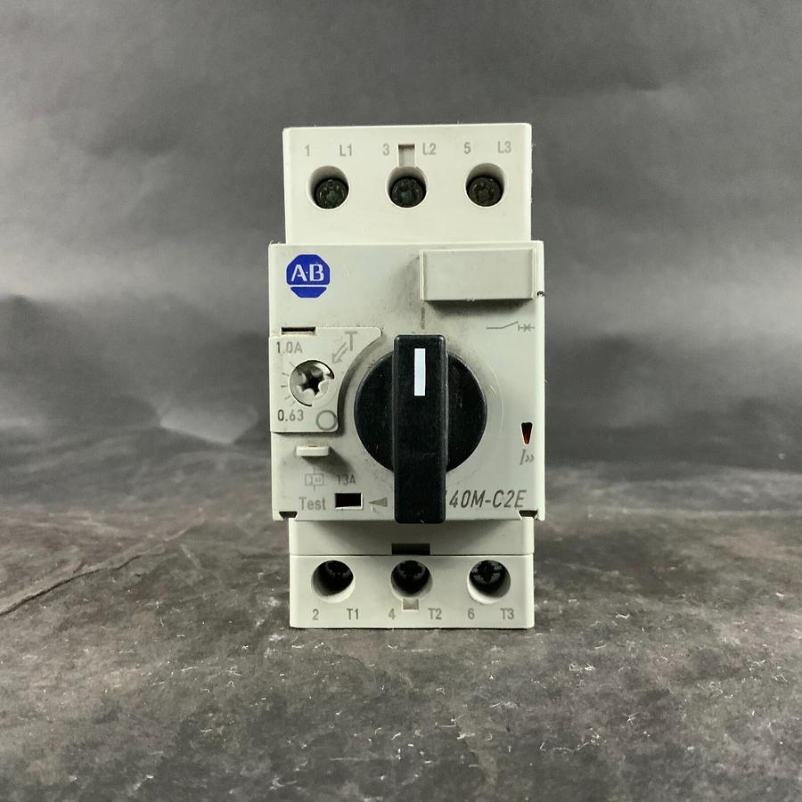 ALLEN BRADLEY 140M-C2E-B10 CIRCUIT BREAKER ($35 OBO)
