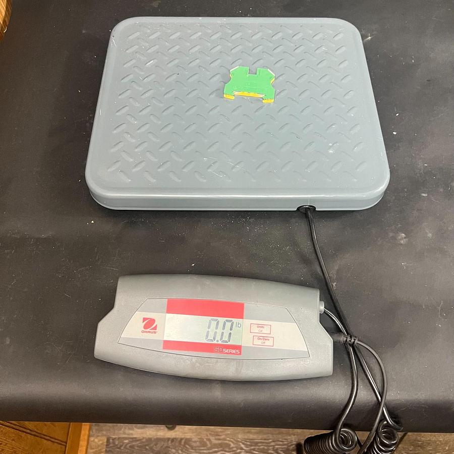 Used ALLEN BRADLEY 1492-JG4 TERMINAL BLOCK ($7 OBO)