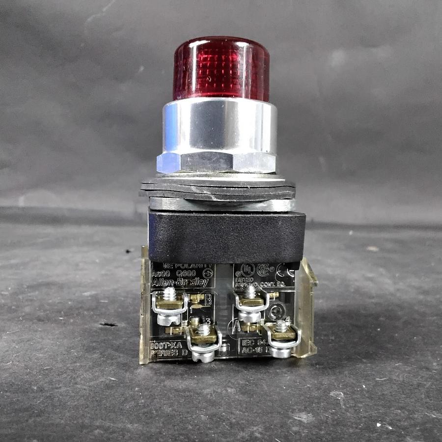 Used ALLEN BRADLEY 800T-QBH10R RED PUSHBUTTON ($40 OBO)