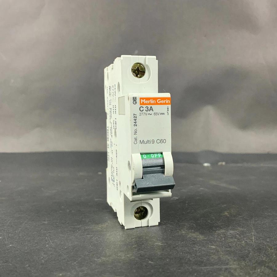 Used MERLIN GERIN C3A MULTI9 C60 CIRCUIT BREAKER ($15 OBO)