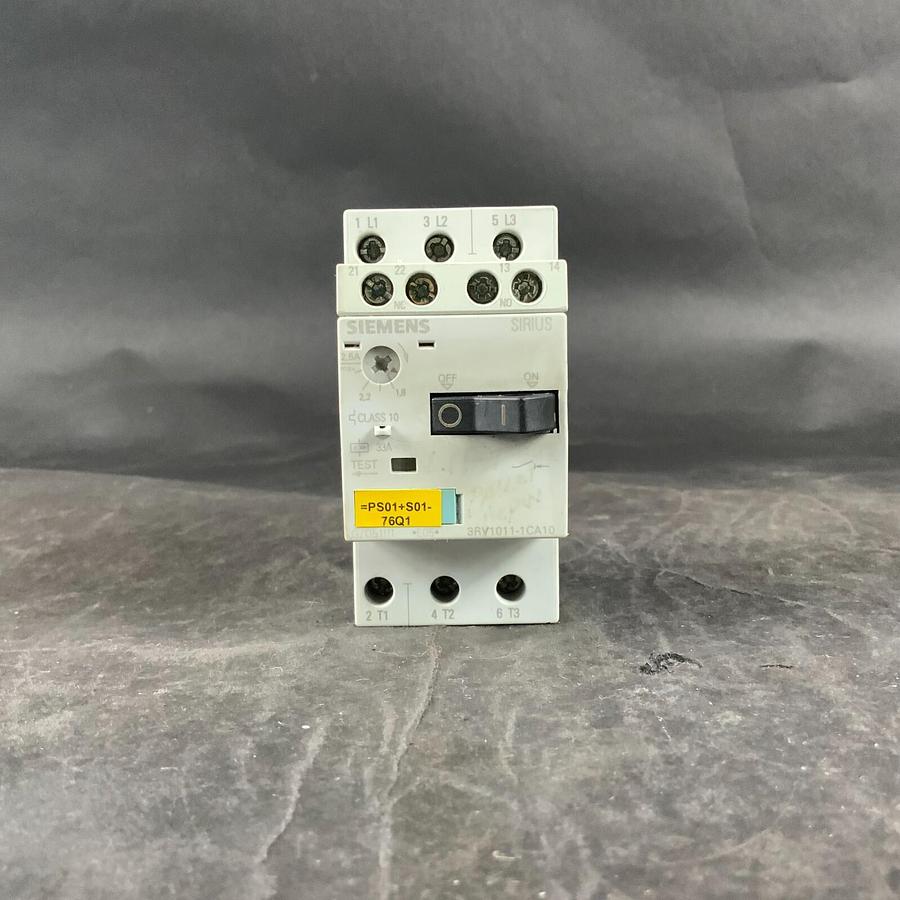 Used SIEMENS 3RV1011-1CA10 CIRCUIT BREAKER ($15 OBO)