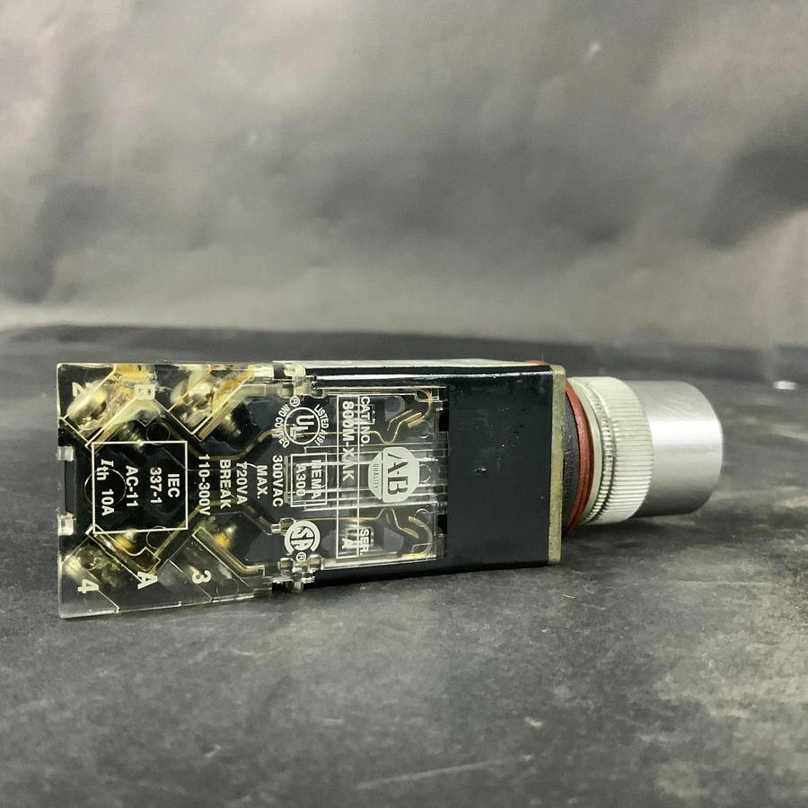 Used ALLEN BRADLEY 800MR-PA16S GREEN PILOT LIGHT ($17 OBO)