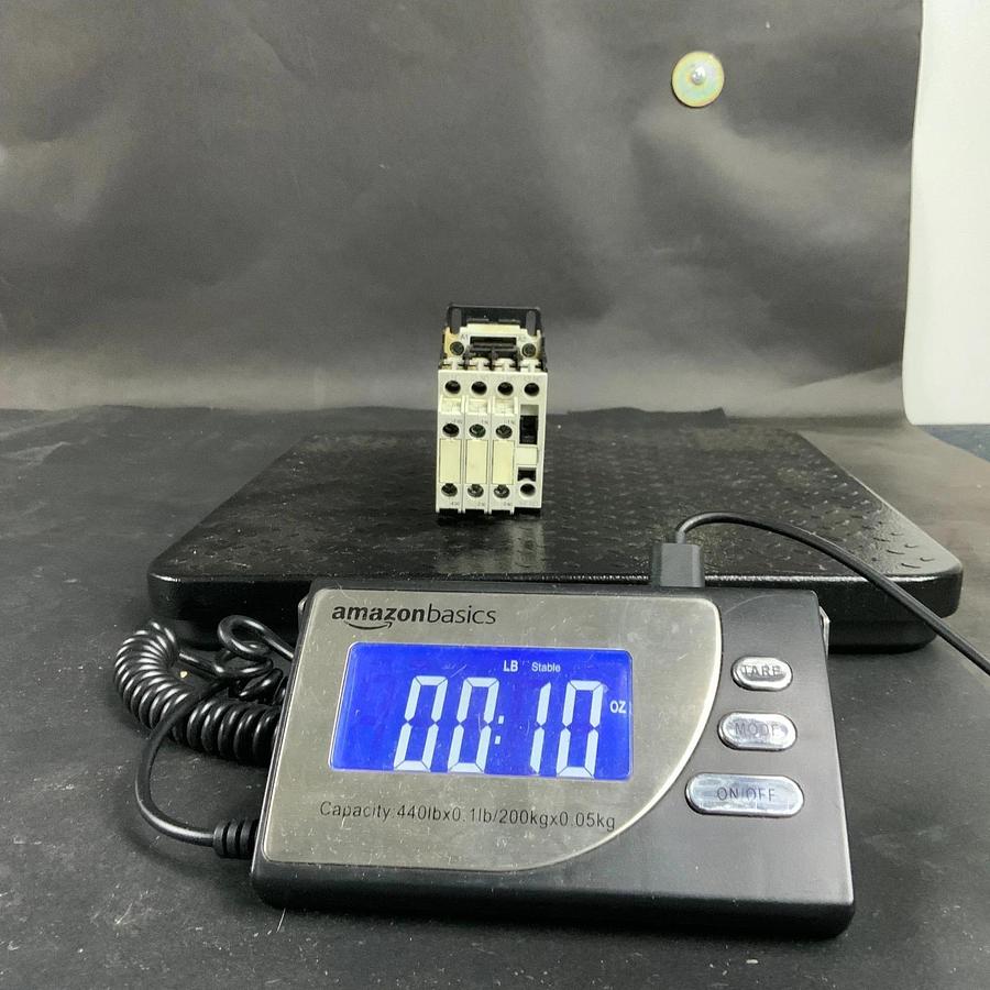 Used GENERAL ELECTRIC RL4RA040T CONTACTOR W/ BCLF10 AUX CONTACT ($40 OBO)