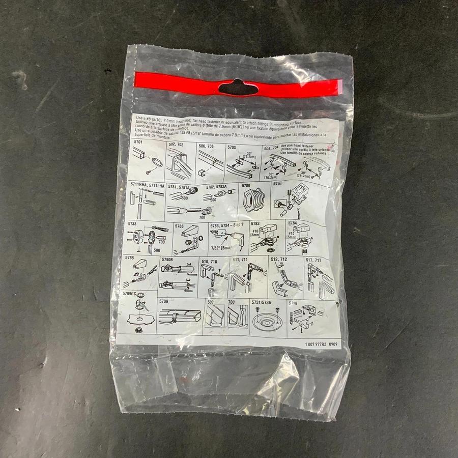 WIREMOLD 5711RHAWH L INTERNAL TWIST ELBOW ($12 OBO)