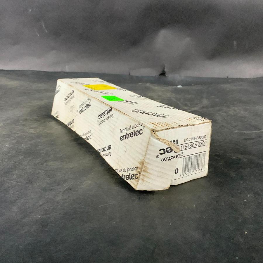 Used ENTRELEC TYPE MA2,5/5 TERMINAL BLOCK - QTY 18 ($15 OBO)