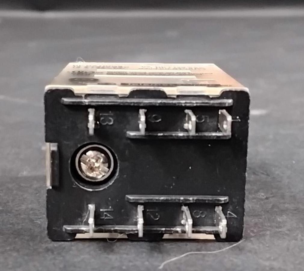 Used SCHNEIDER ELECTRIC RXM2AB2F7 RELAY ($4 OBO)
