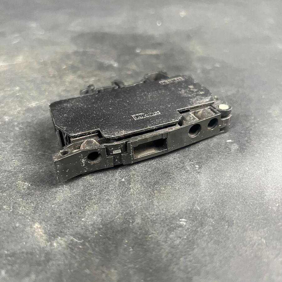 Used ENTRELEC FEM13U TERMINAL BLOCK ($6 OBO)