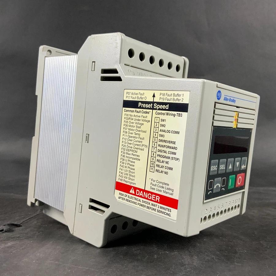 ALLEN BRADLEY 160-BA04NPS1 VARIABLE SPEED DRIVE ($45 OBO)