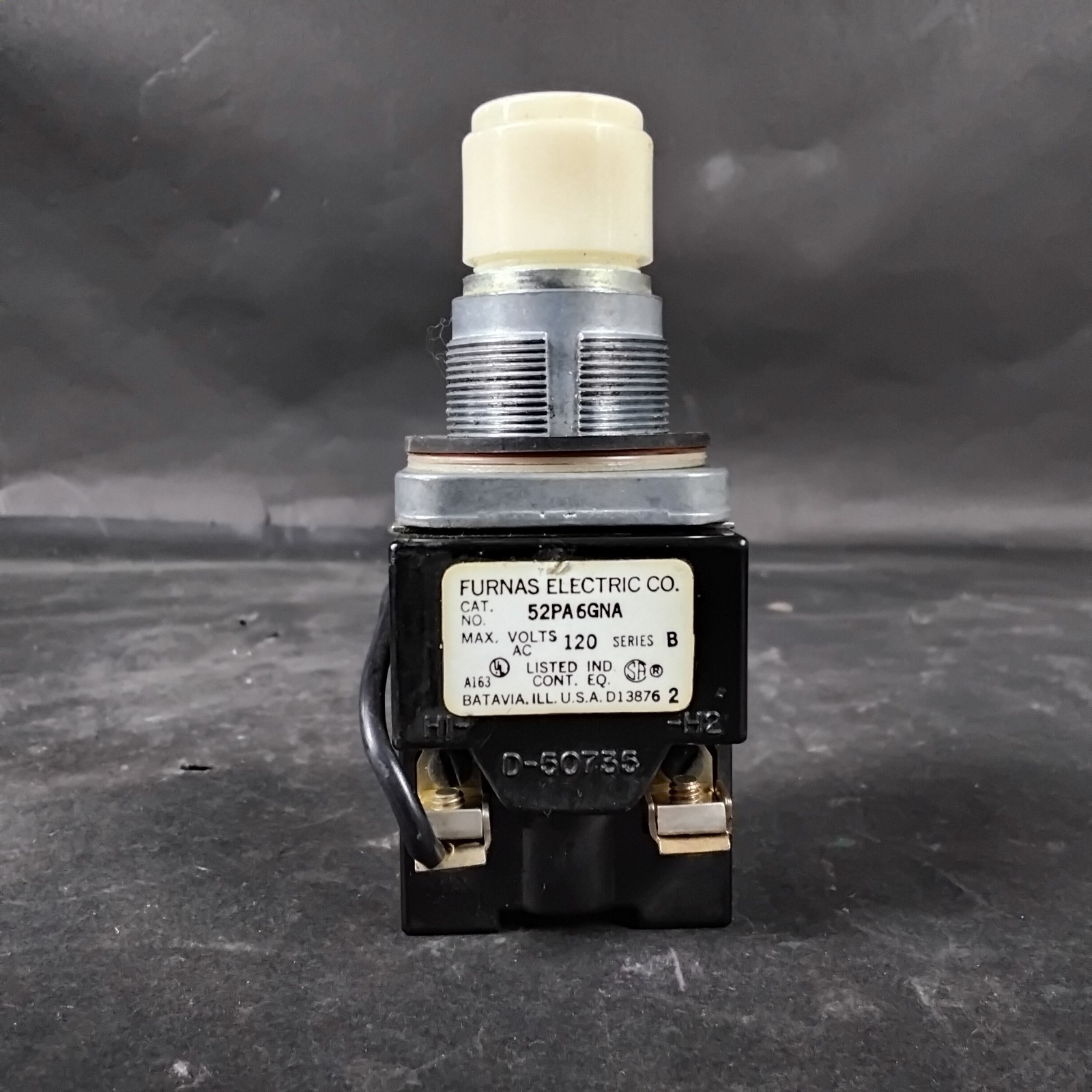Used FURNAS 52PA5GNA WHITE PUSHBUTTON ($12 OBO)