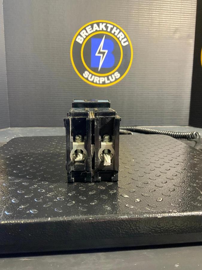 Used HUBBELL BRYANT BR250 2POLE CIRCUIT BREAKER ($12.50 OBO)