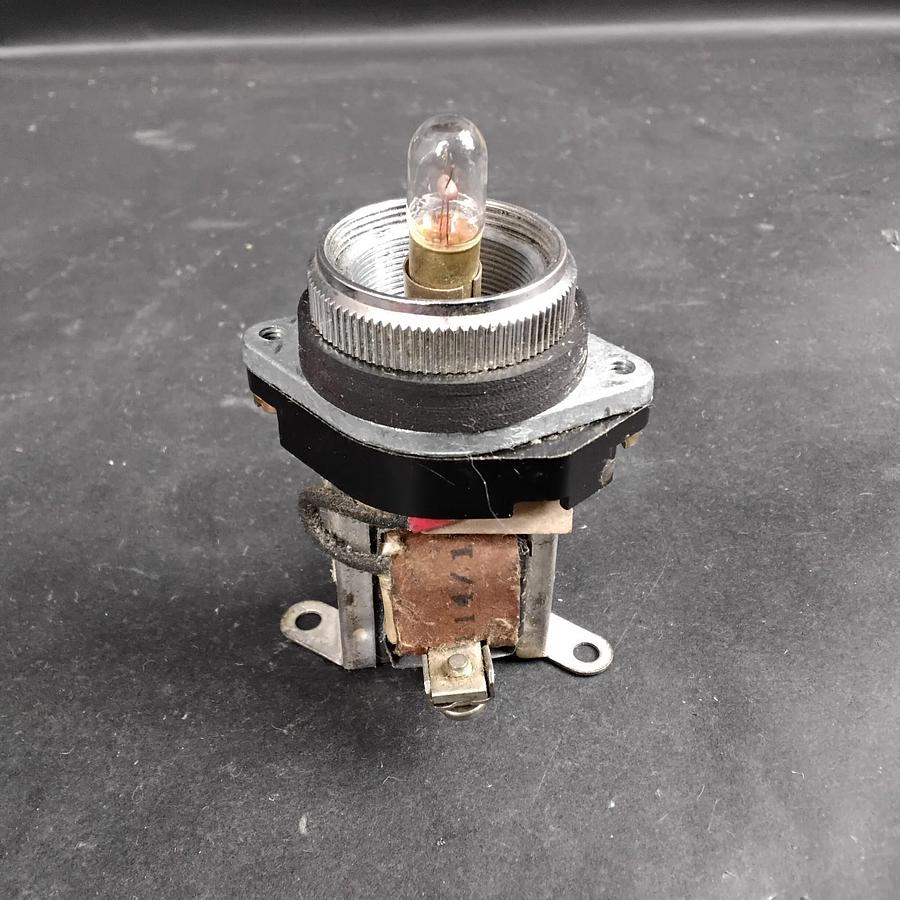 Used GENERAL ELECTRIC CR2940UE PILOT LIGHT ($16 OBO)