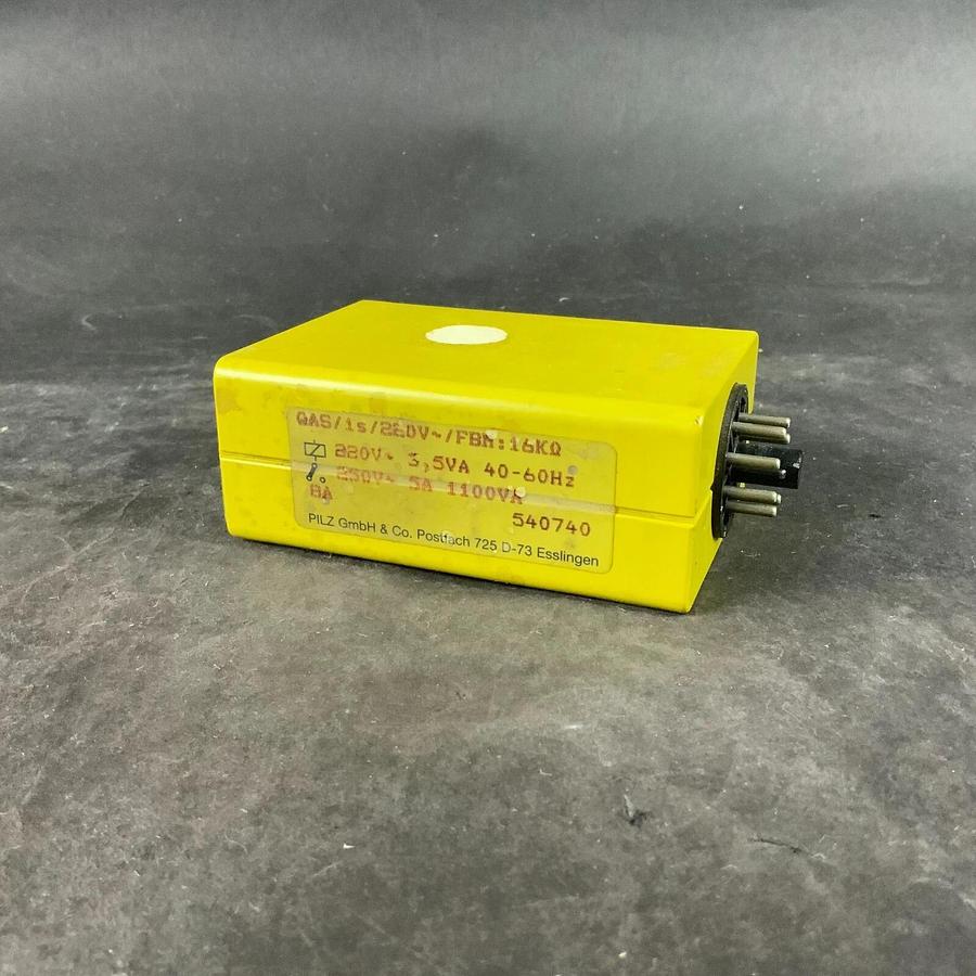 Used PILZ QAS-1S-220V-FBM16KΩ TIME DELAY RELAY ($20 OBO)