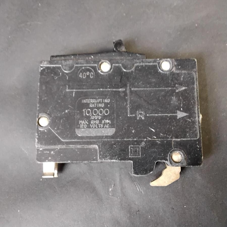 Used SQUARE D QOT2020 CIRCUIT BREAKER ($5.60 OBO)
