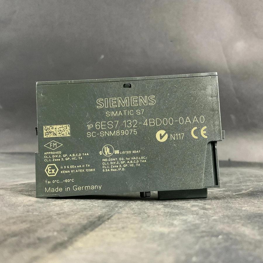 Used SIEMENS 6ES7 132-4BD00-0AA0 SIMATIC S7 OUTPUT MODULE ($10 OBO)
