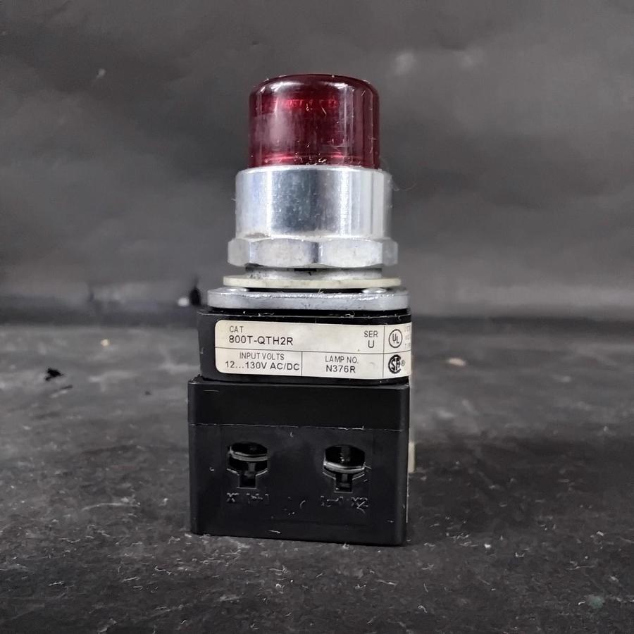 Used ALLEN BRADLEY 800T-QTH2R SERIES U RED INDICATOR LIGHT ($45 OBO)